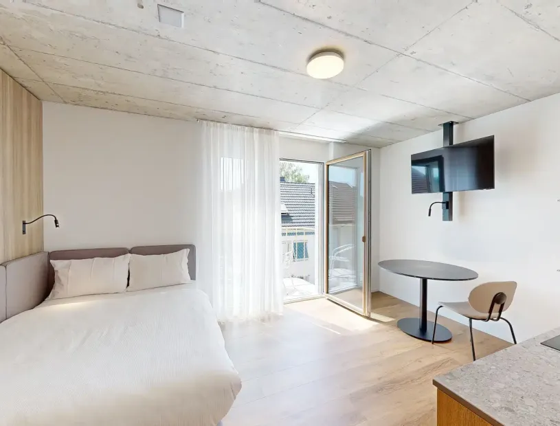 MOOI-Biel-Basic-Apartment-Foto-5-Wohn-und-Essbereich