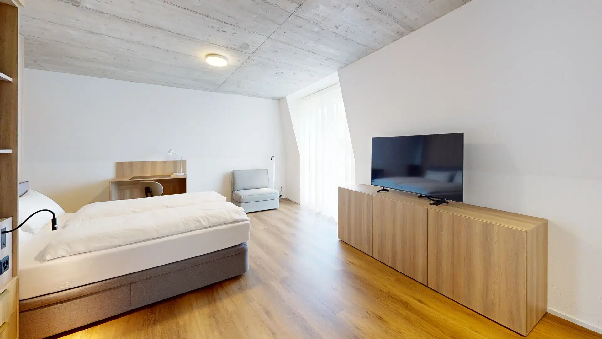 mooi-biel-superior-apartment-2-wohn-und-arbeitsbereich